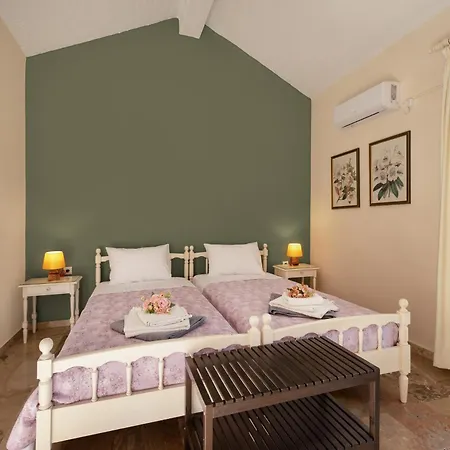 Villehardouin Farm Estate, & Apartments, Minia, Kefalonia Argostolion