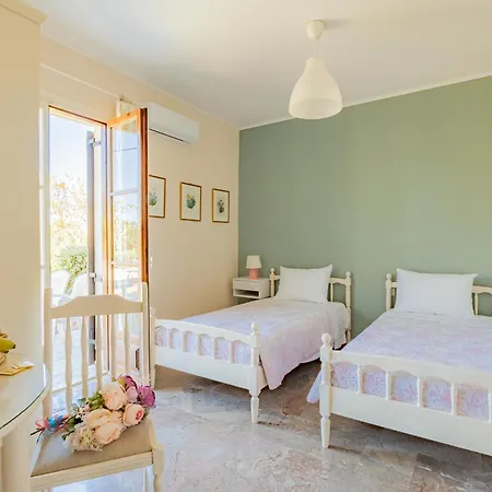 Villehardouin Farm Estate, & Apartments, Minia, Kefalonia Argostolion