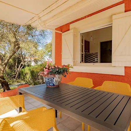 Apartmanhotel Villehardouin Farm Estate, & Apartments, Minia, Kefalonia Argosztóli